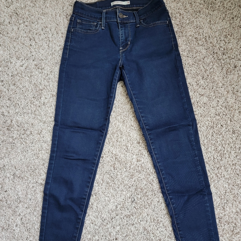 Levi's 710 Super Skinny 26
